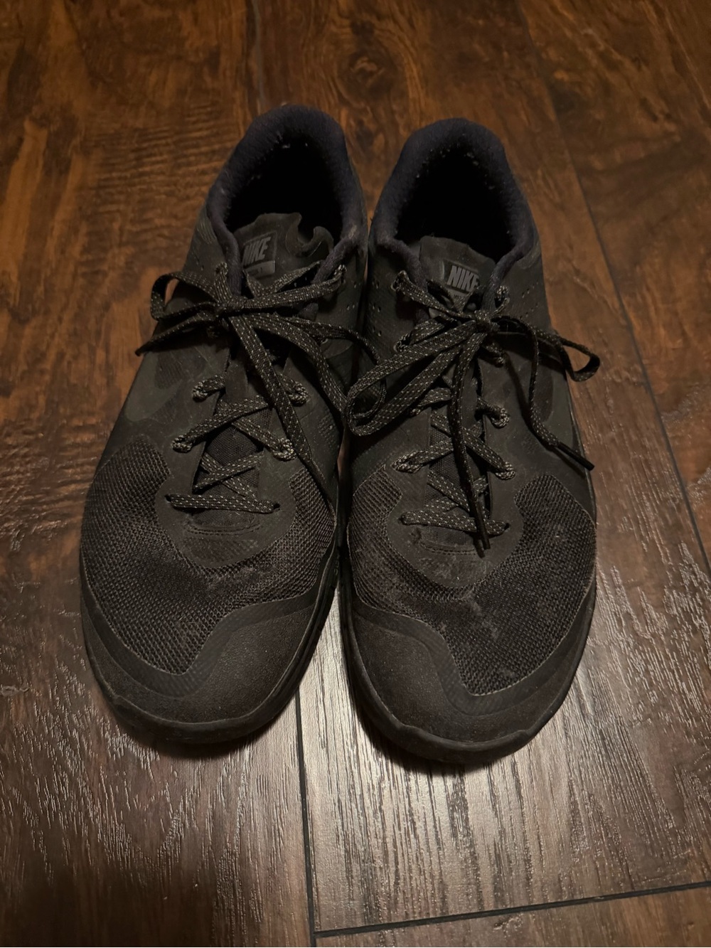 Nike Men’s Black Metcon Sneakers